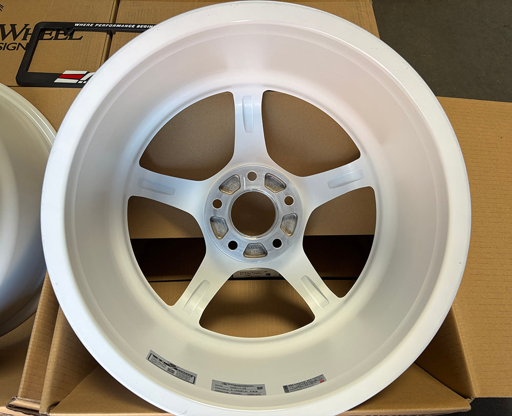 Advan GT Beyond White Wheel Rim 18" 18x9.5 +45 5x120 for Civic Type R FK8 FL5