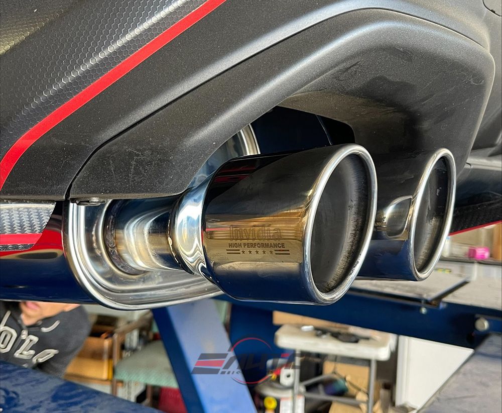 INVIDIA Q300 Quad Roll Stainless Tip Catback Exhaust for Subaru WRX 22-25 VB
