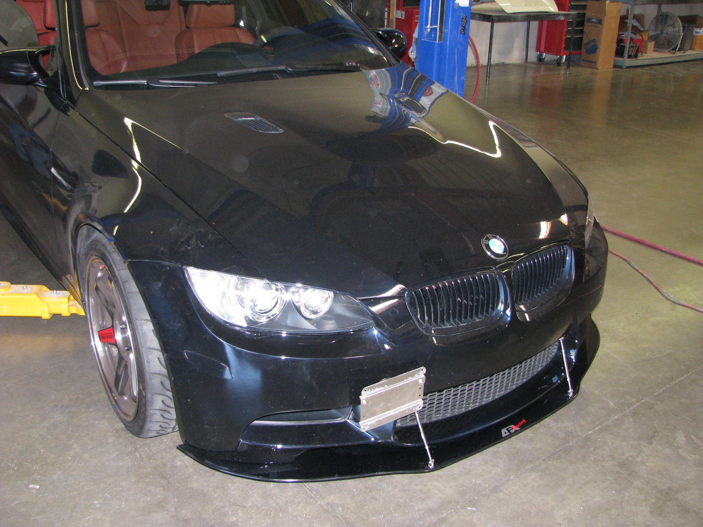APR Performance  BMW E92 M3 Front Wind Splitter