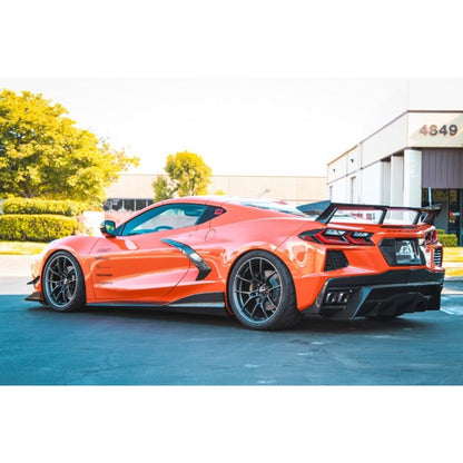 APR Performance  Chevrolet Corvette C8 Side Rocker Extensions/ Side Skirt 2020-UP