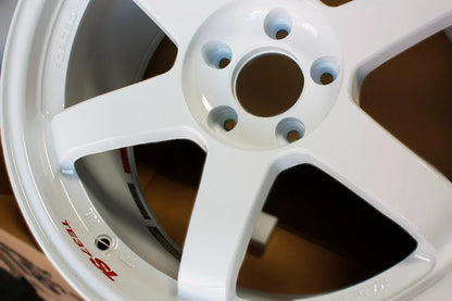 Rays TE37SL Dash White Wheel 18x9.5 +22 5x114 - S13 S14 240SX R32 R33 R34