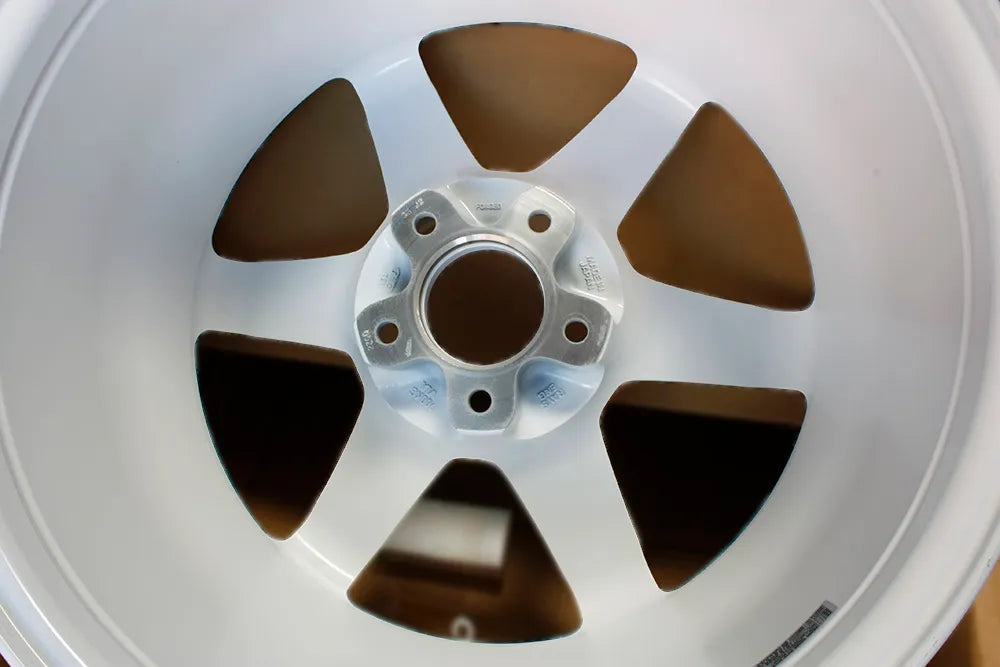 Rays TE37SL Dash White Wheel 18x9.5 +22 5x114 - S13 S14 240SX R32 R33 R34
