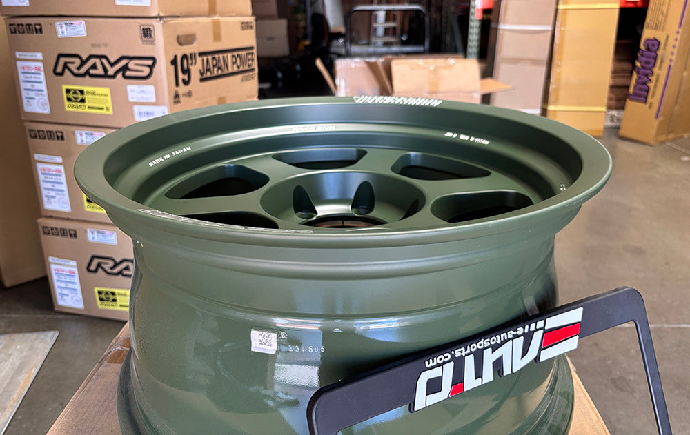 Rays TE37XT Matte Green Wheels 18x9 +0 6x139.7 Tundra Sequoia LC250 LC300