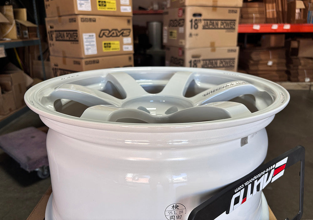 Rays Volk TE37 Saga S-plus Dash White Wheel 18x9.5 +22 5x114.3, Set 4 Rim