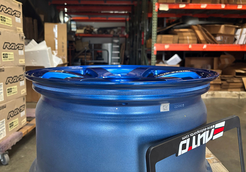 Rays TE37 Saga 18x9.5 +43 5x100 Wheel Rim Hyper Blue for Corolla Hatch tC iM xD