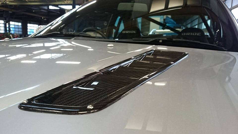 APR Performance  Universal Fitment Hood Vents, Long
