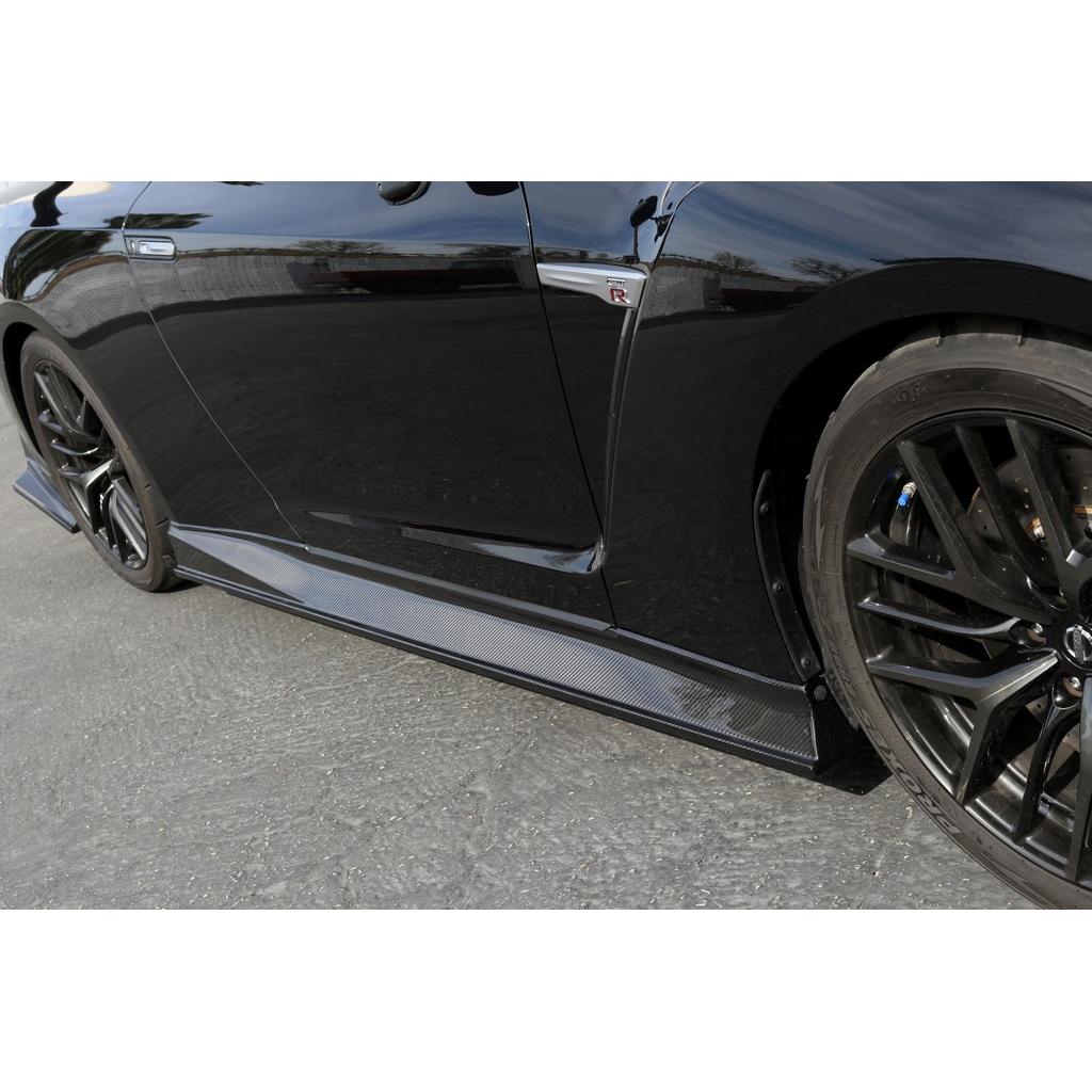 APR Performance  Nissan GTR R35 Side Rocker Extensions/ Side Skirt 2017-2022